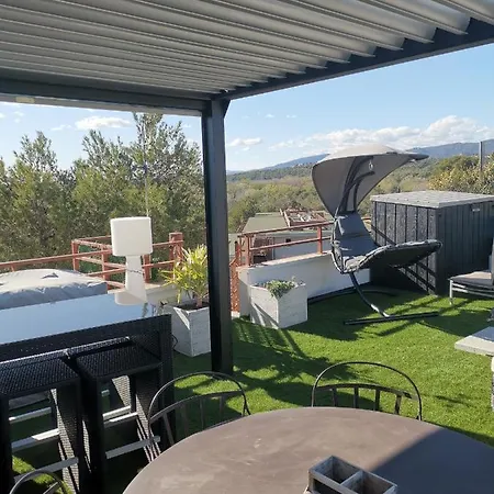 Sublime Toit Terrasse Et Piscine Apartment